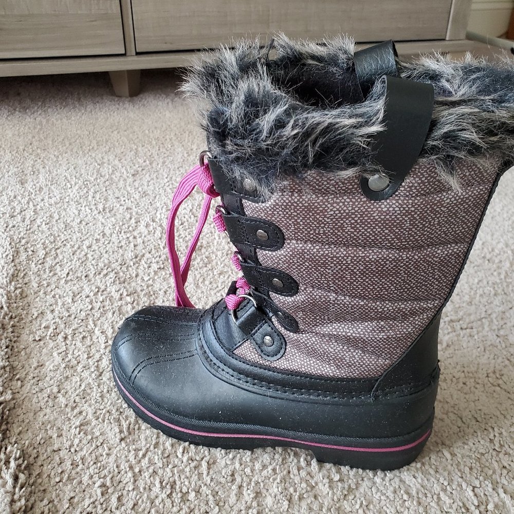 Girls snow boots